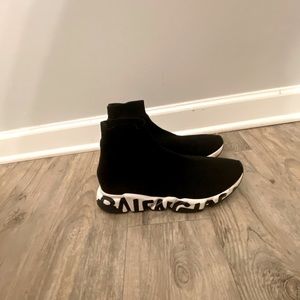 MEN'S SPEED GRAFFITI SNEAKER IN BLACK/WHITE